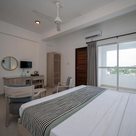 Hotel Oviya Vavuniya Dış mekan fotoğraf
